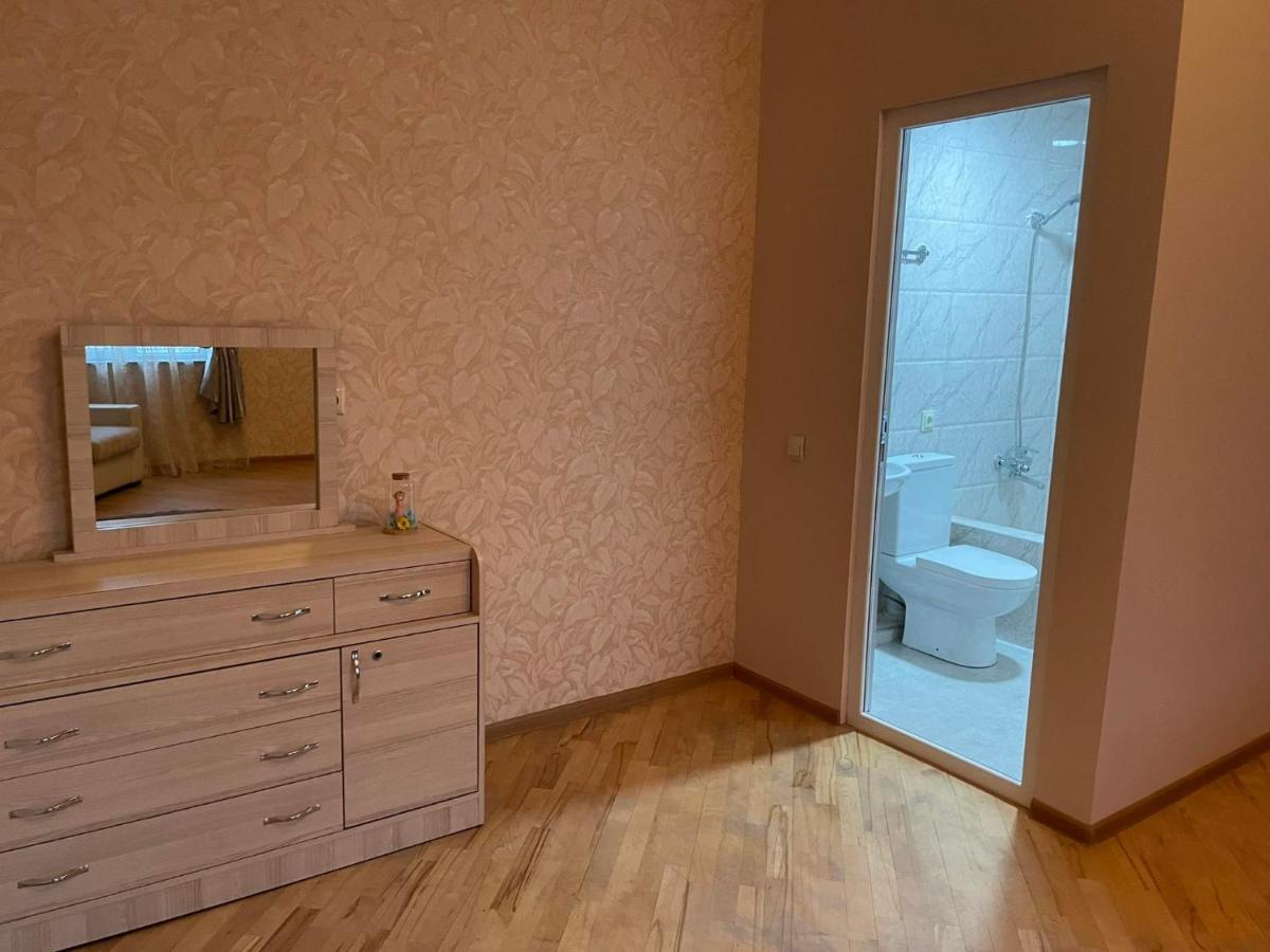 קוטאיסי Sisi Guest House מראה חיצוני תמונה